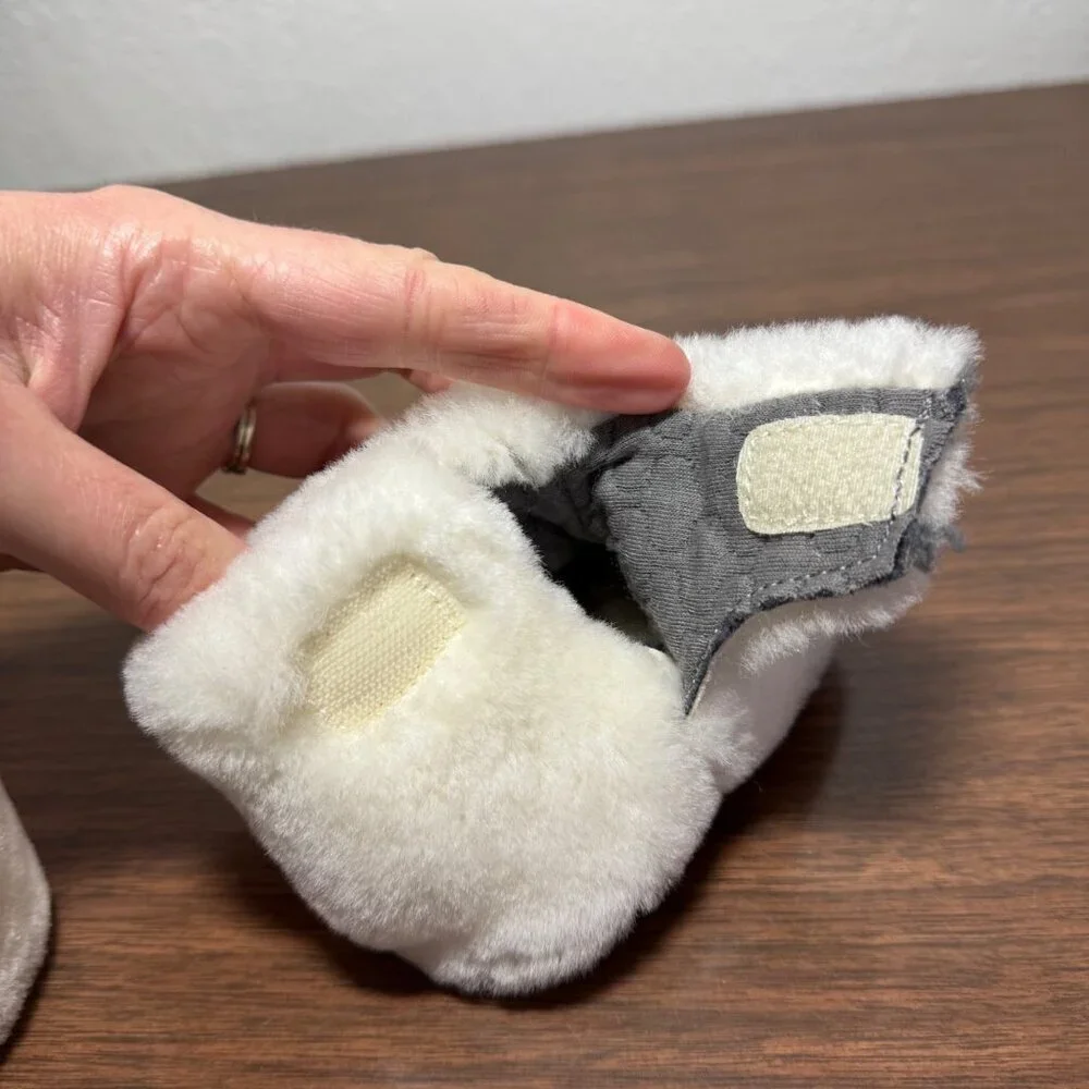 Sorel Infant Unisex Bear Paw Shearling Bootie Slipper Crib Shoe Baby Furry NWOT